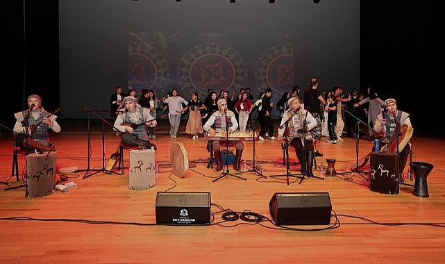 Turan Ethno Folk Band'tan muhteşem konser