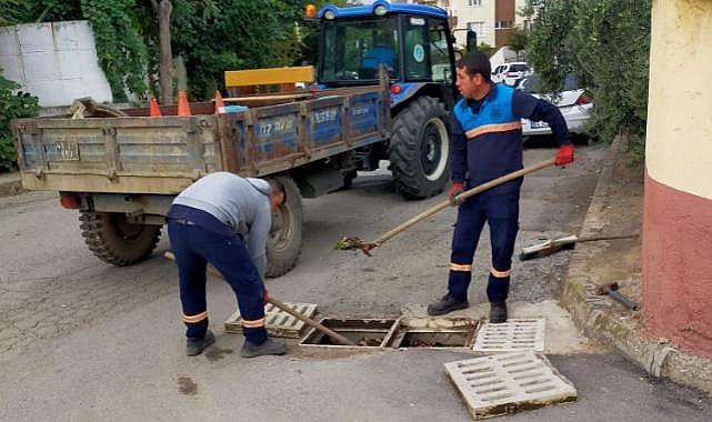 Yağmursuyu Izgaralarında Hummalı Temizlik Devam Ediyor