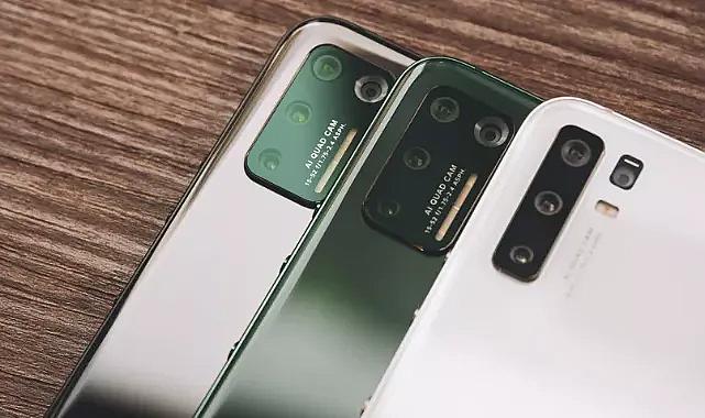 Yetkili isim 'öğrencilere telefon desteği'ni böyle yorumladı: Satışların yüzde 20 artması bekleniyor