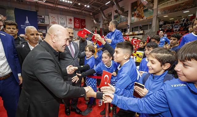 Büyükşehir’den amatör spor kulüplerine destek