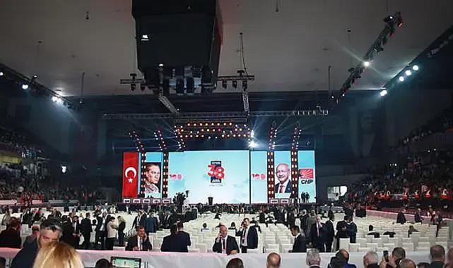 CHP&#039;nin 38. Kurultay&#039;ında büyük heyecan: Kılıçdaroğlu mu Özel mi?