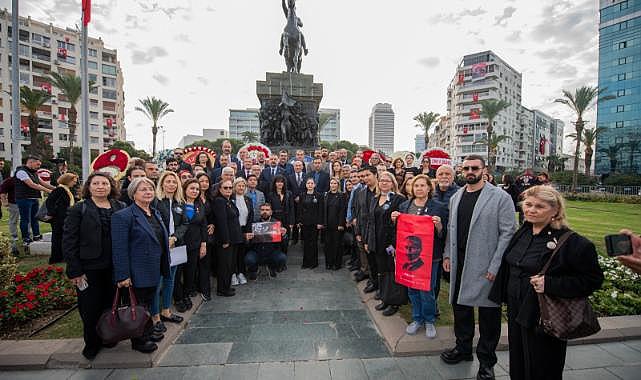 İzmir Ata’nın huzurunda