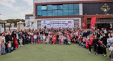 Ödüllü projenin mezunları Başkan Zolan ile buluştu