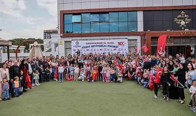 Ödüllü projenin mezunları Başkan Zolan ile buluştu