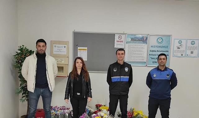 Öğretmenler Günü Fırsatçılarına Göz Açtırılmadı