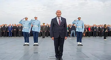 Saat 9’u 5 geçe İzmir’de hayat durdu