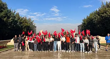 SOGEM Gençleri Cumhuriyet’in 100.Yılında Ata’sının Huzurunda