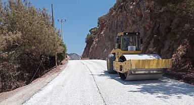 4 MAHALLEDE 17584 METRE YOL YENİLENDİ