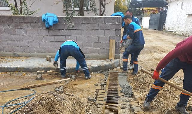 Alaşehir Beş Eylül Mahallesinde Yağmur Suyu Izgarası Yapıldı