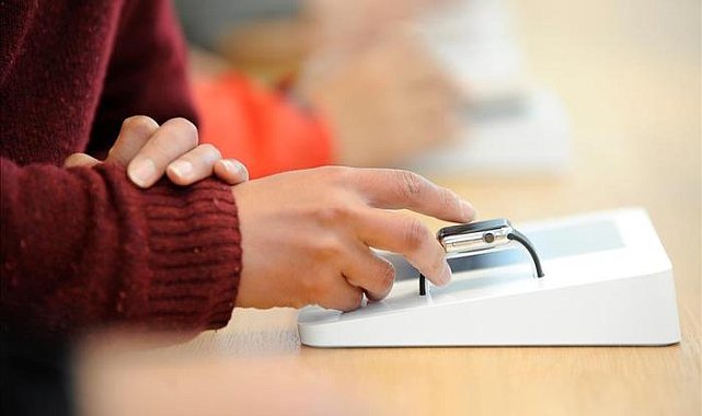 Apple&#039;a soğuk duş! Akıllı saat satışları durduruluyor: Tarih verildi