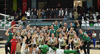 Büyükşehir’in Sultanları Zirveyi Sevdi
