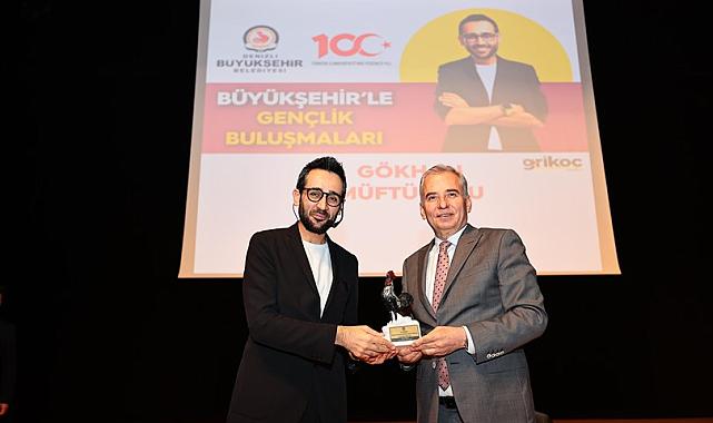 Büyükşehir’le Gençlik Buluşmaları’nda, Gri Koç rüzgarı esti