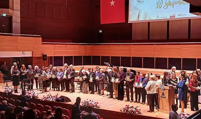 ÇYDD İzmir 30.Yılı'nı kutladı