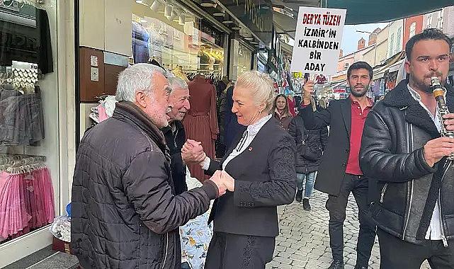 Derya Tüzen Kemeraltı Çarşısı'nda Coşkuyla Karşılandı