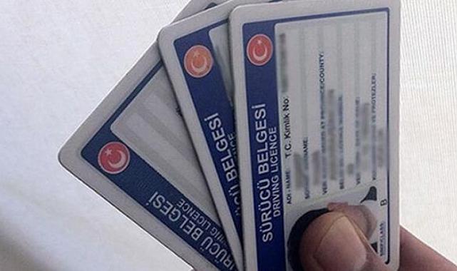 Ehliyet alacaklar dikkat! Resmi Gazete’de yayımlandı, yaş sınırı değişti