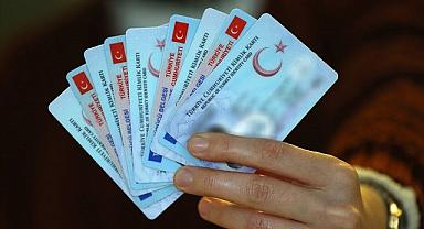 Ehliyet almak için lise mezunu olmak şart mı? Lise mezunu olmayanlar ehliyet alabilir mi?