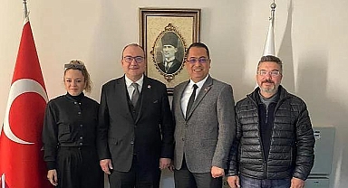İnanç Nurlu Narlıdere Esnafının Yanında