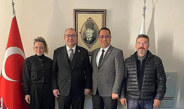 İnanç Nurlu Narlıdere Esnafının Yanında