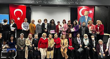 Işıldayan Genç Siyasetçilere Ödül