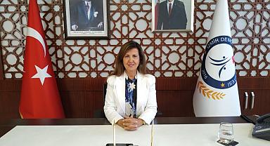 İzmir Demokrasi Üniversitesi Rektörü Prof. Dr. Bedriye Tunçisper'den Yeni Yıl Mesajı