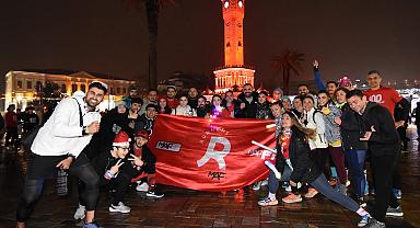 İzmir en uzun gecede koştu