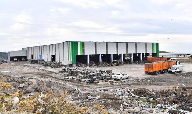 İzmir’in çöpünden hem elektrik hem de yakıt elde ediliyor