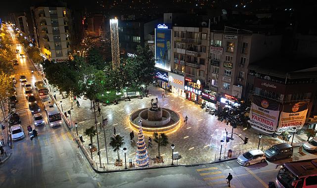 Manisalılar Meydanına Kavuştu