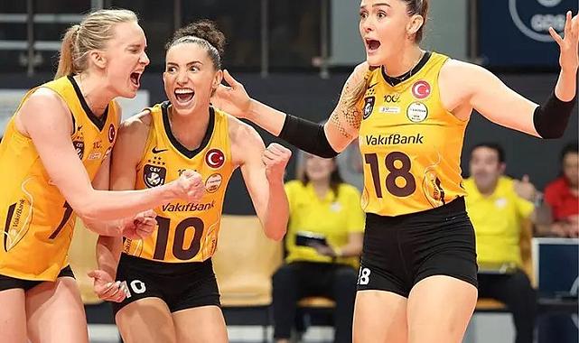 Sosyal medyanın en çok konuşulanı yine o oldu! Zehra Güneş Dünya Kulüpler Şampiyonası'ndaki 3-0'lık galibiyete adeta damga vurdu... "Türk seti Zehra""