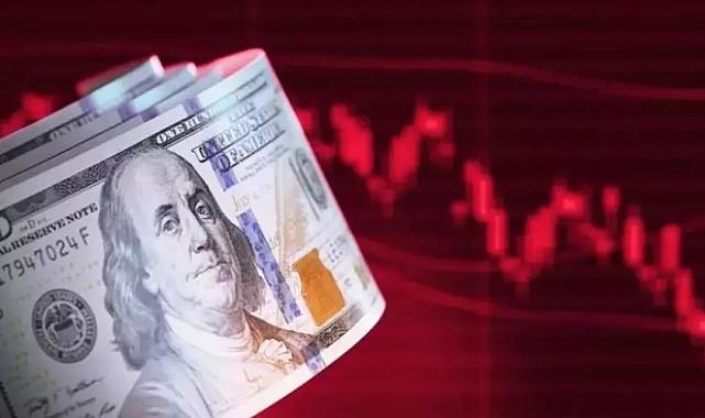 Yastık altında dolar saklayanlar dikkat! Ünlü ekonomist tarih verip uyardı, dolar 45 TL olacak