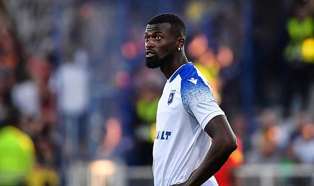 Adana Demirspor&#039;da bir ayrılık daha! Mbaye Niang sözleşmesini feshetti