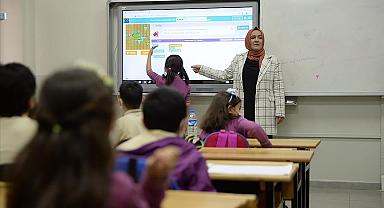 Araştırma raporu ortaya koydu: Kadın öğretmen daha bağımlı