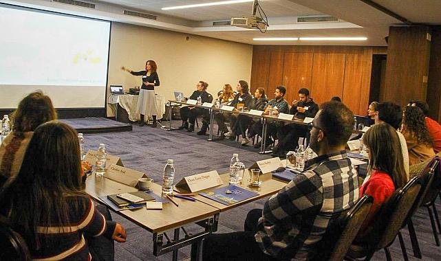 Büyükşehir Dayanışma Noktaları’nı uluslararası ortak akılla geliştiriyor