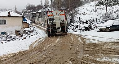 İzmir Büyükşehir Belediyesi ekipleri kar teyakkuzunda
