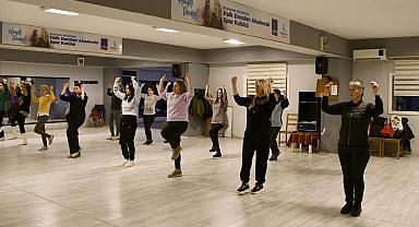 Kuşadası Belediyesi Dans Sanatları Akademisi Spor Kulübü Açıldı