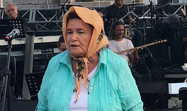 Selda Bağcan'ın prova kombini gündem oldu!