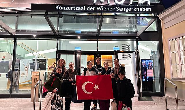 Avrupa'nın Bale Sahnesinde Parıldayan Yıldızlar: Dokuz Eylül Üniversitesi Öğrencileri Zaferle Dönüyor!