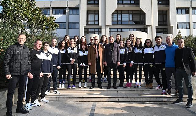 Başkan Ergün Büyükşehir’in Sultanlarını Kütahya’ya Uğurladı