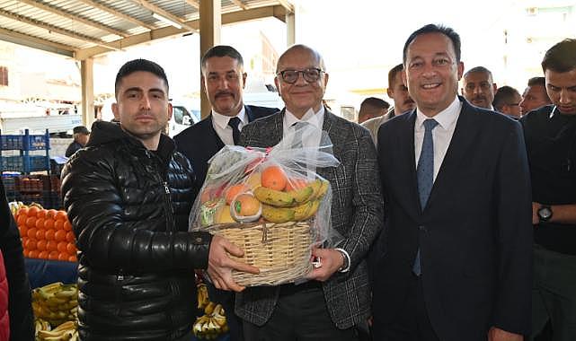 Başkan Ergün Esnaf ve Vatandaşlarla Buluştu, Pilav İkram Etti