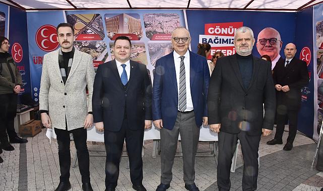 Başkan Ergün, Seçim Standında Vatandaşlarla Buluştu