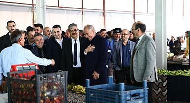 Başkan Zolan’a manili sevgi gösterisi