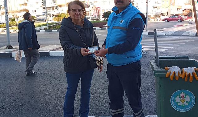Büyükşehir Personelinin Duyarlı Davranışıyla Kayıp Cüzdan Sahibini Buldu