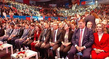 CHP İzmir adayları vitrine çıkıyor