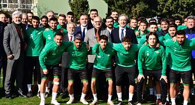 Cumhur İttifakı Adaylarından Akhisarspor’a Ziyaret