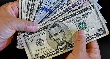 Dolar kritik seviyeyi aşarak rekor kırdı