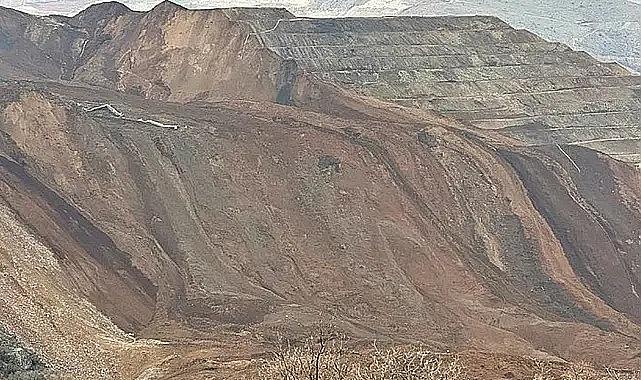 Erzincan İliç&#039;te toprak kayması faciası Bakan Bayraktar: İşçilerin 6&#039;sı bir noktada, 3&#039;ü farklı bir noktada