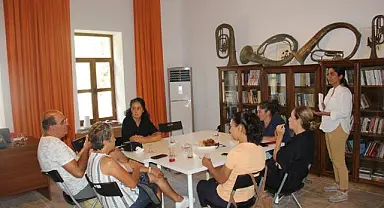 Felsefe ve Yaşam Akademisi “Felsefe Yolda Olmaktır” Sloganı ile Yola Çıktı