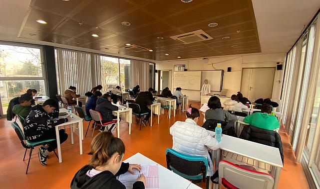 Manisalı Öğrenciler MABEM’in Alım Sınavına Büyük İlgi Gösterdi
