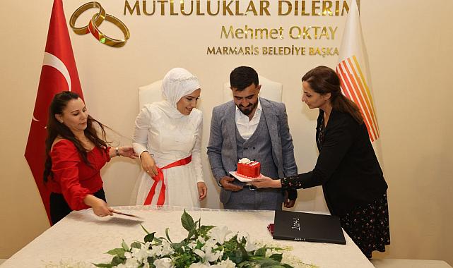 Mutluluğa Sevgililer Günü&#039;nde &#039;Evet&#039; Dediler