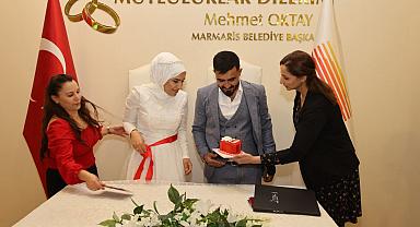 Mutluluğa Sevgililer Günü'nde 'Evet' Dediler