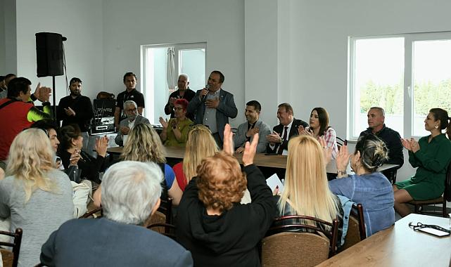 ALEVİ HEMŞEHRİLERİ BAŞKAN ÖMER GÜNEL'İ BAĞRINA BASTI